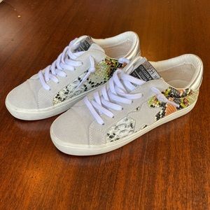 Vintage Havana snakeskin sneakers